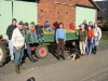 Sammeln von Äpfeln alter Sorten 2004